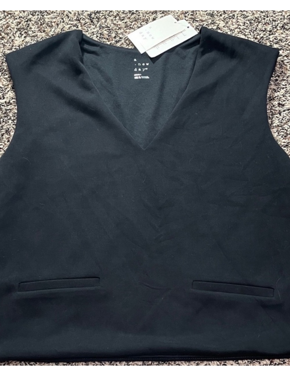 A New Day Soft Women's Black V-Neck Sleeveless Blouse Size Large | NWT - Picture 2 of 5